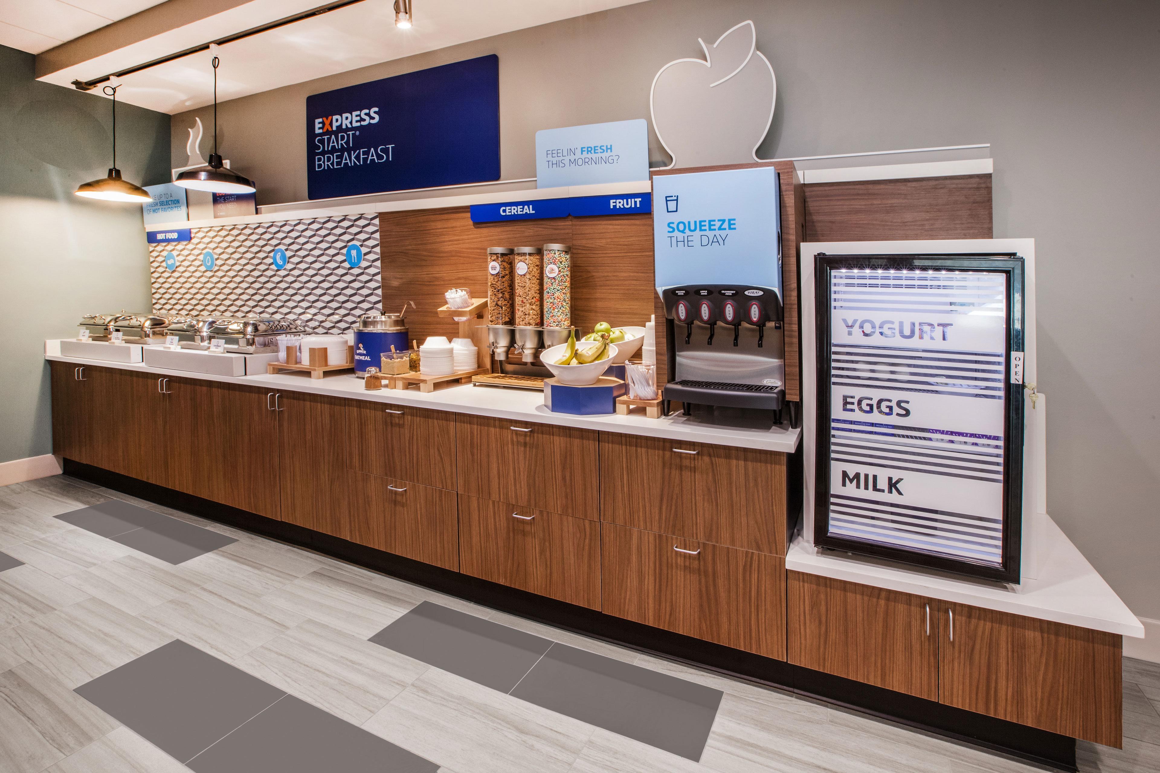Holiday Inn Express Hotel & Suites Claypool Hill -Richlands Area By Ihg Pounding Mill Esterno foto