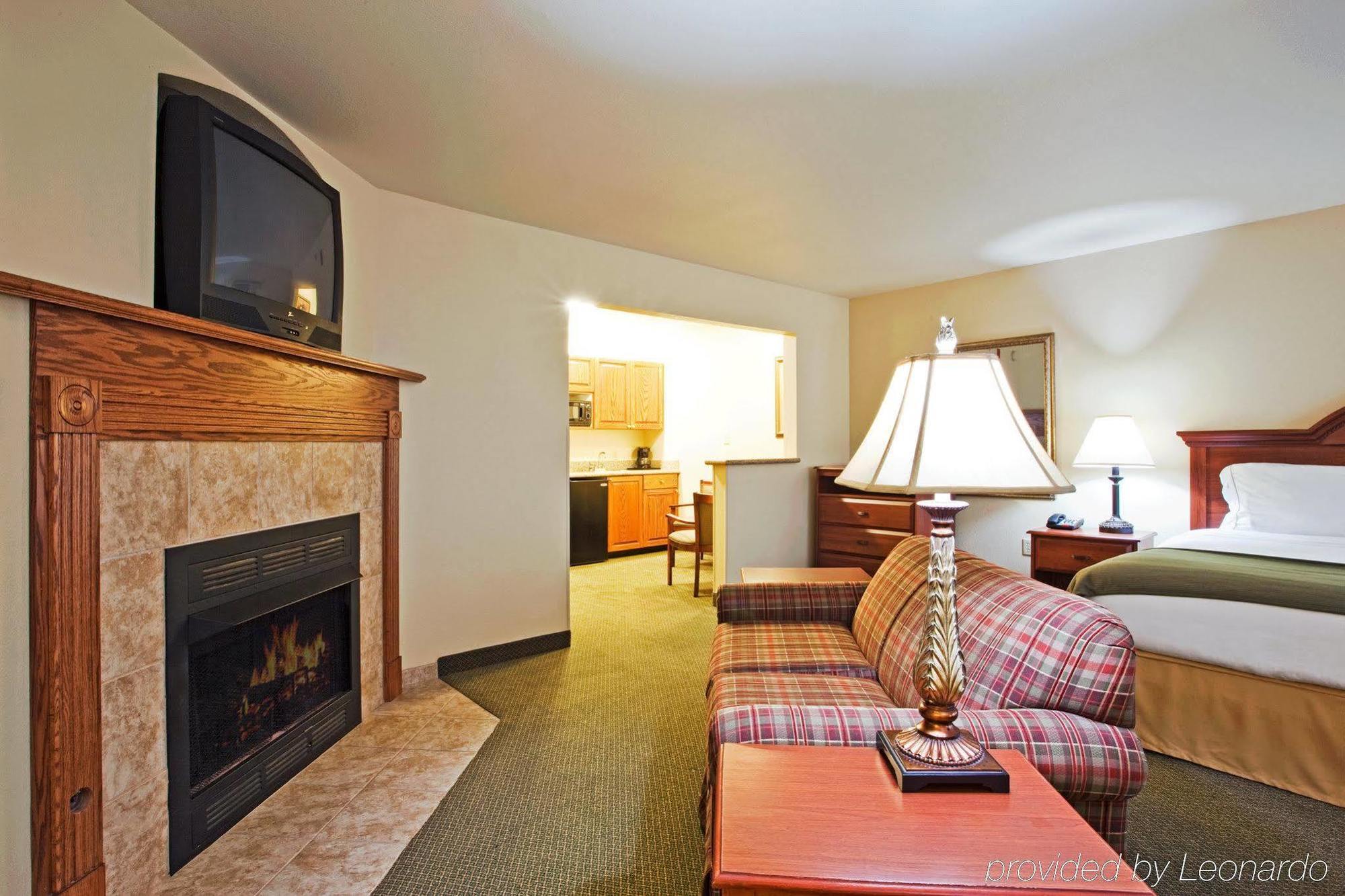 Holiday Inn Express Hotel & Suites Claypool Hill -Richlands Area By Ihg Pounding Mill Camera foto