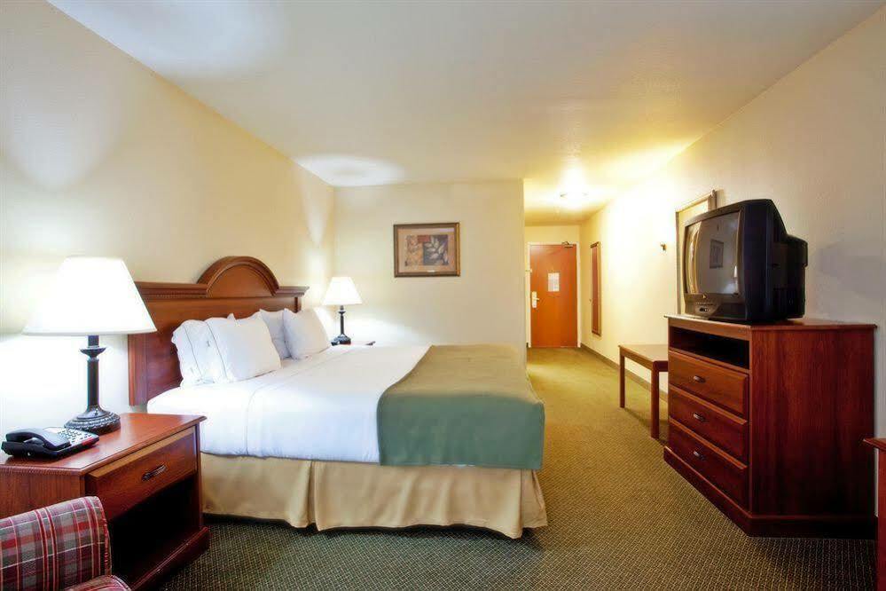Holiday Inn Express Hotel & Suites Claypool Hill -Richlands Area By Ihg Pounding Mill Esterno foto