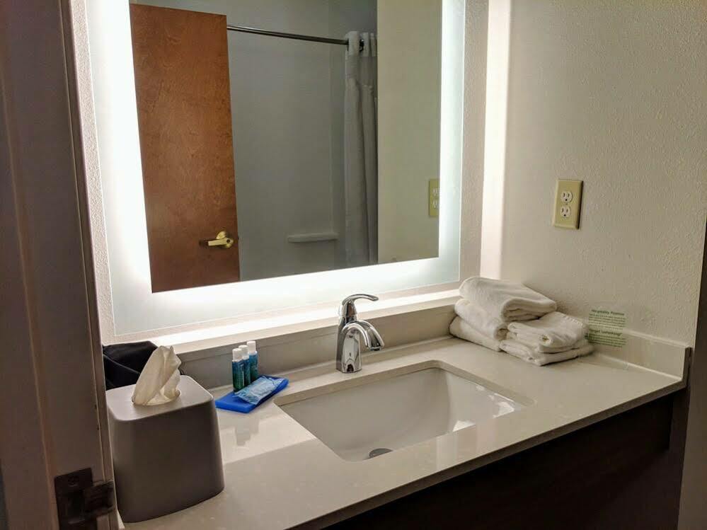 Holiday Inn Express Hotel & Suites Claypool Hill -Richlands Area By Ihg Pounding Mill Esterno foto