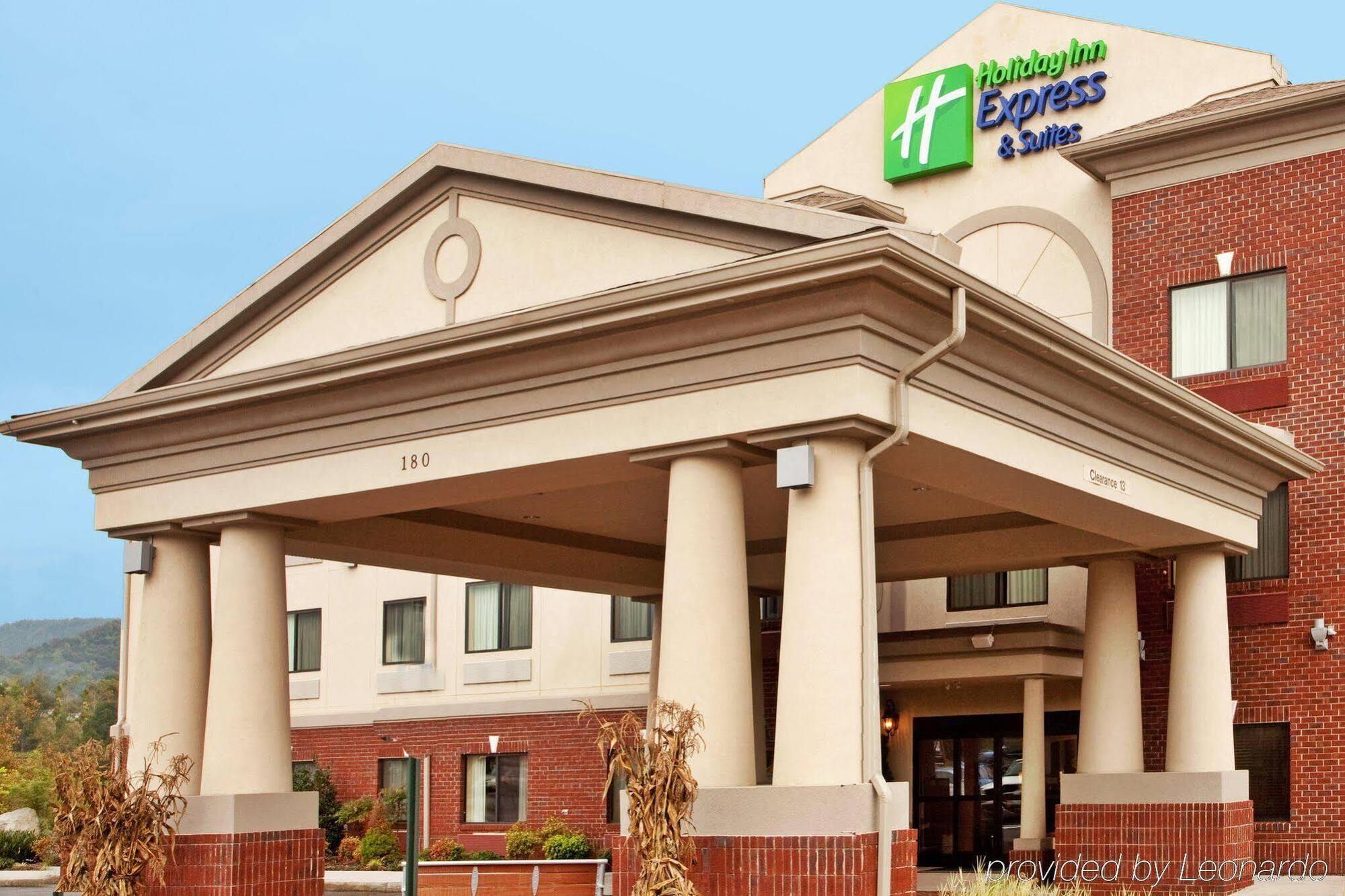 Holiday Inn Express Hotel & Suites Claypool Hill -Richlands Area By Ihg Pounding Mill Esterno foto